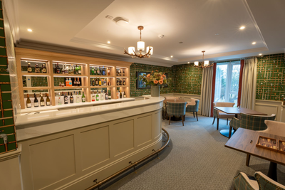 Fairfax Manor image 5