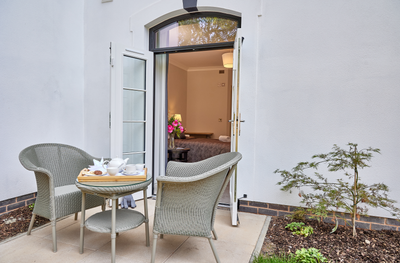 Windsor Court image 2