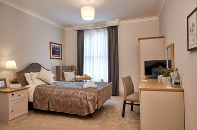 Windsor Court image 3